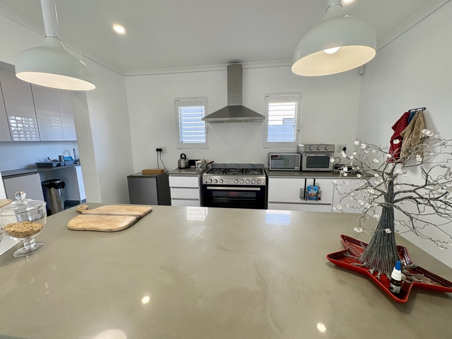 3 Bedroom Property for Sale in Sandown Western Cape